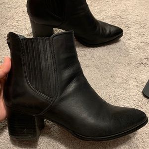 Halogen Black Boots
